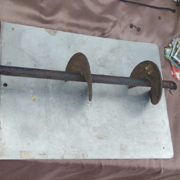Full Size Auger - Picture 1 of 4